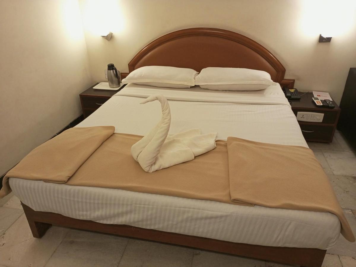 Hôtel Senthil Residency à Dindigul Extérieur photo