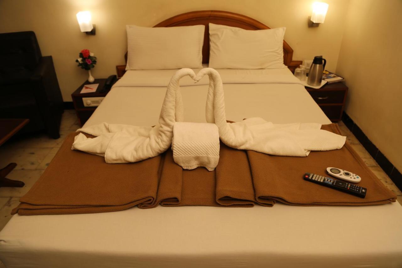 Hôtel Senthil Residency à Dindigul Extérieur photo